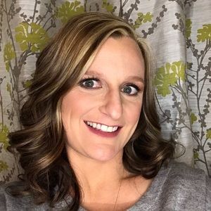 Meet your Posher, Caline